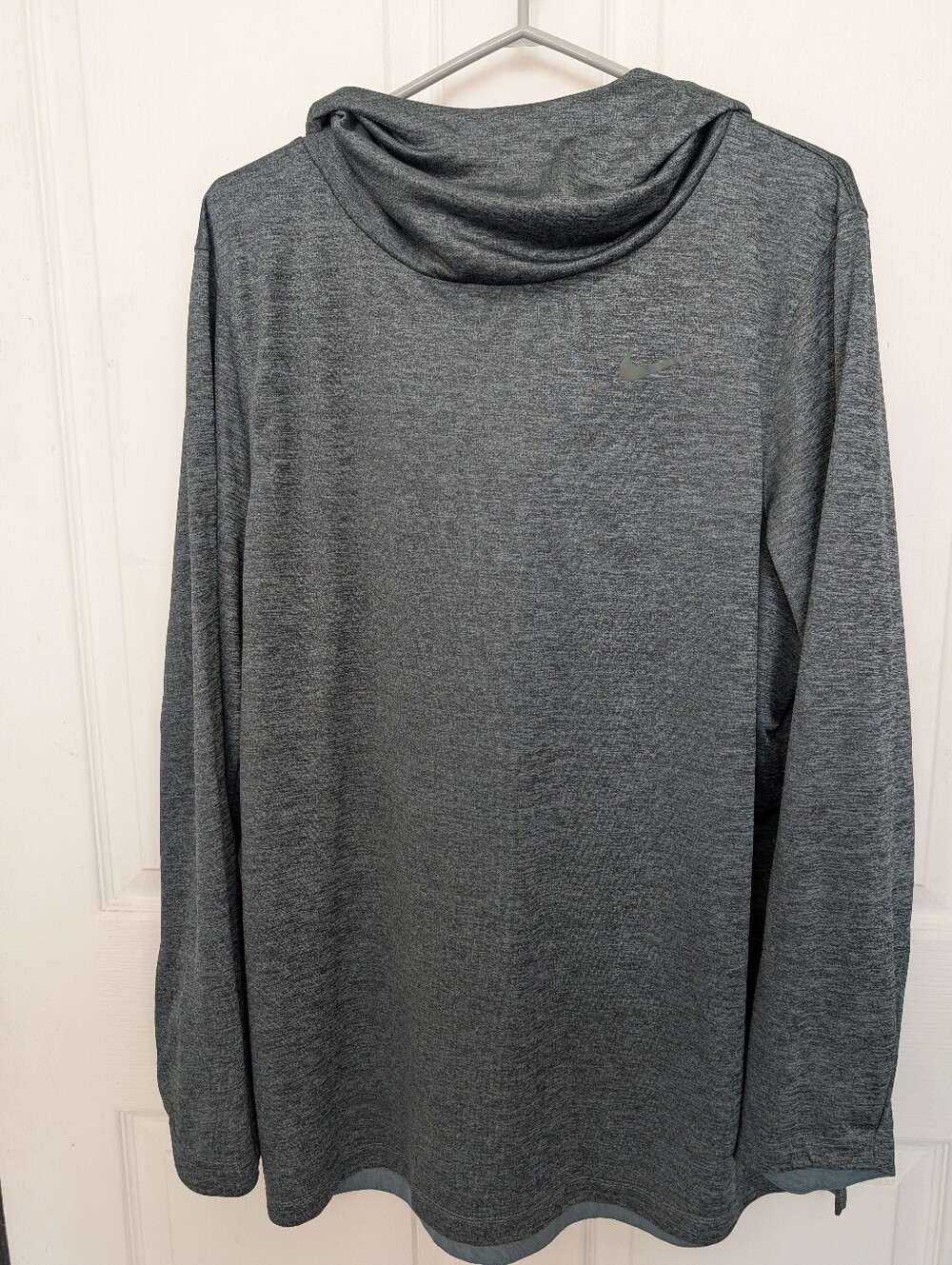 Nike Men’s Dark Gray Hooded Performance Pullover